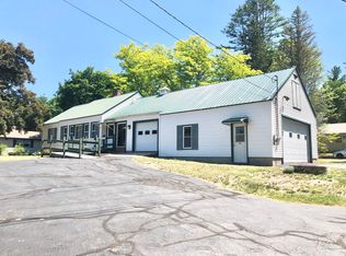 22 Carter St, Norway, ME 04268