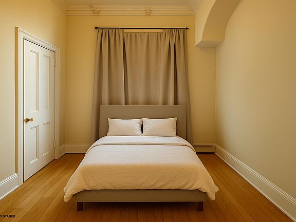 5th image of 19 Henry St #1