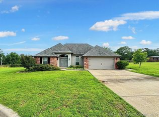 20631 W Loss Ln, Park Hill, OK 74451