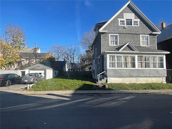 3rd image of 54 Klueh St