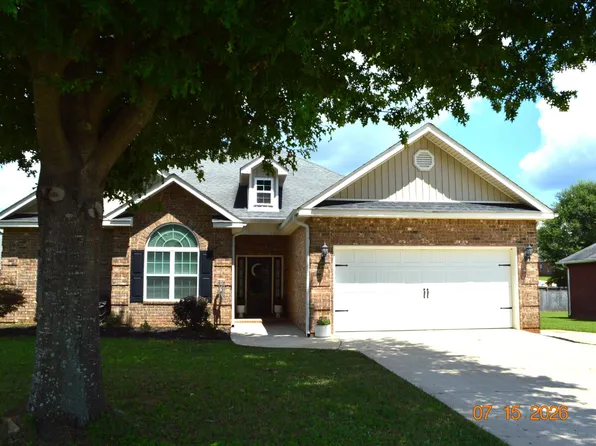 413 Green Island Rd, Bonaire, GA 31005