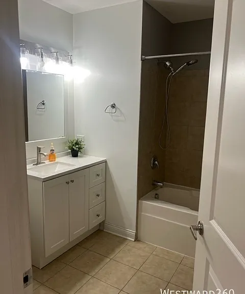 1650 Riverwoods Dr #203 — Photo 7