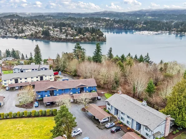 3570 Narrows View Lane NE #201, Bremerton, WA 98310