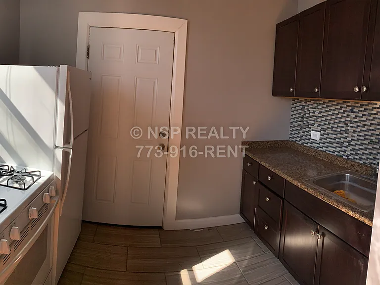 4259 W Addison St #3 — Photo 5