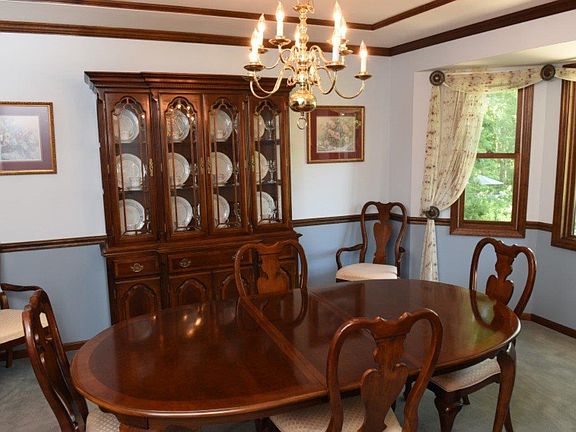 4th image of 6366 Derbyshire Ln