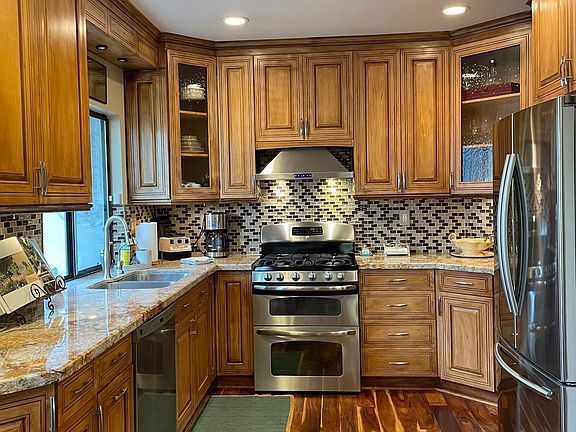 4th image of 23902 Ranney House Ct