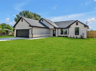 657 3rd St, Somerville, TX 77879