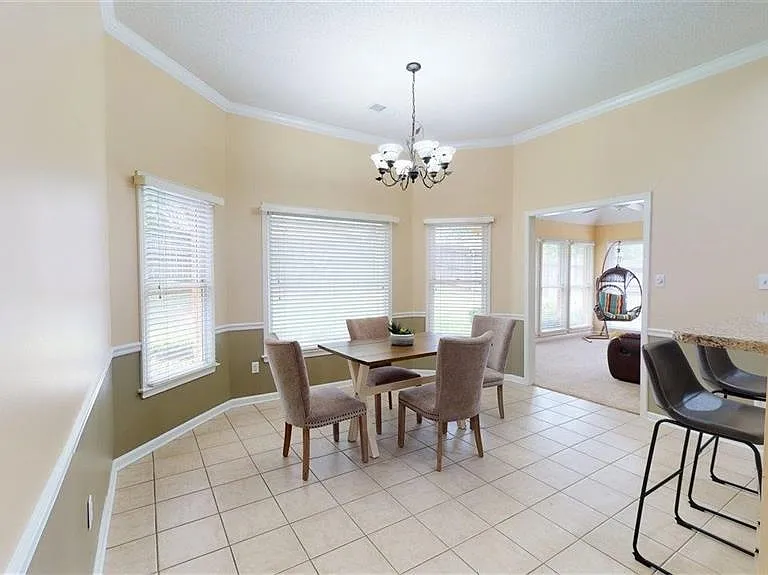 605 Alexandria Dr — Photo 5