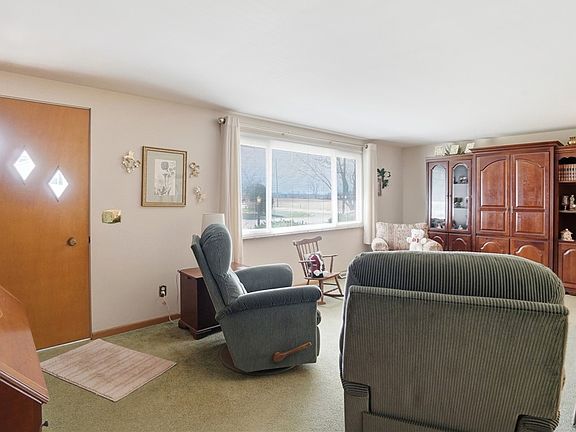 3rd image of 3434 Killdeer Dr