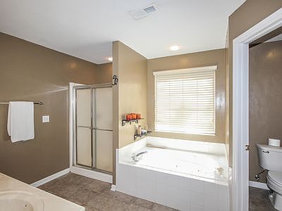 2nd image of 860 Baylor Cir