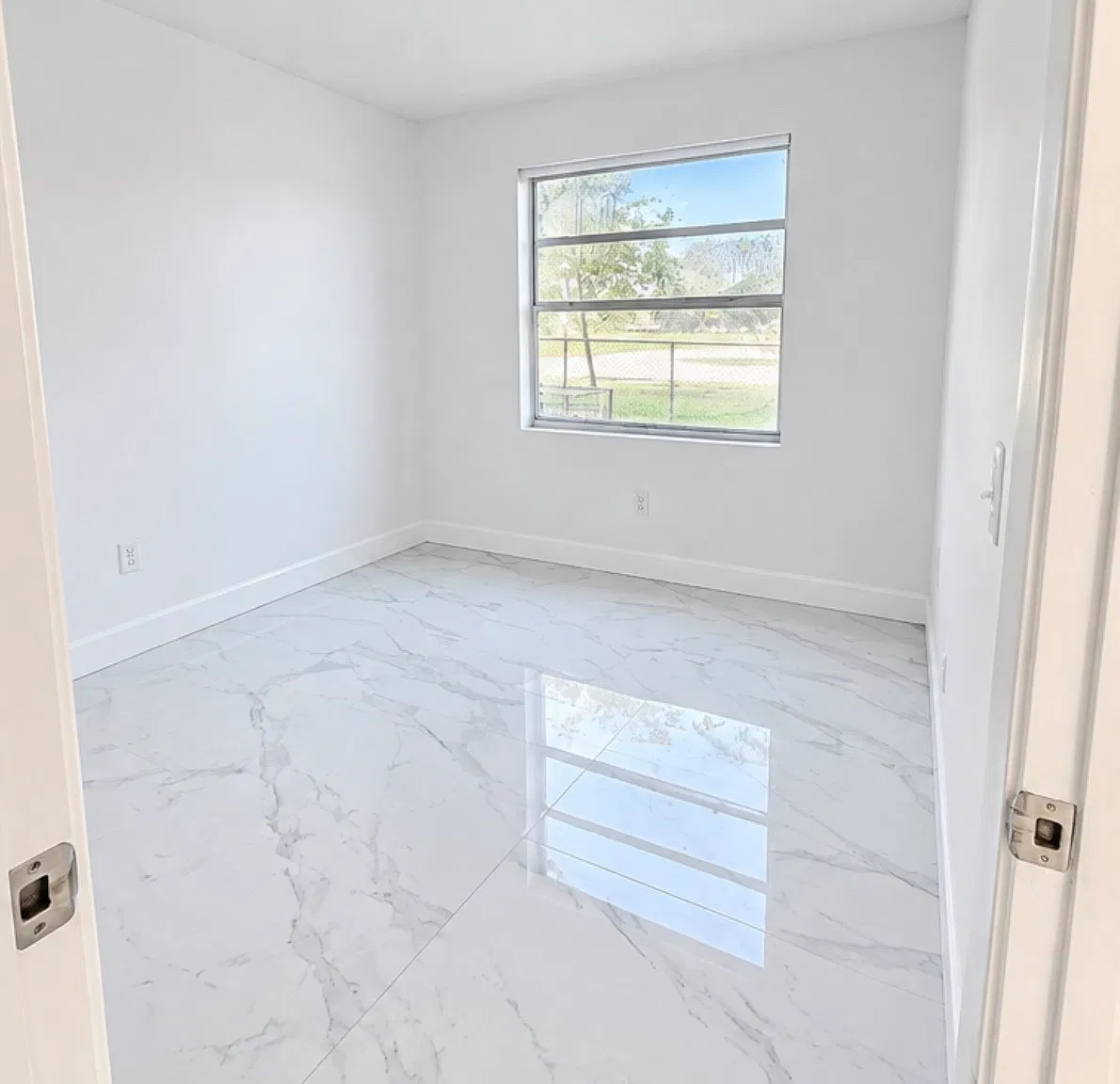 2 bed, 2612 sqft, $1,895 — Photo 2