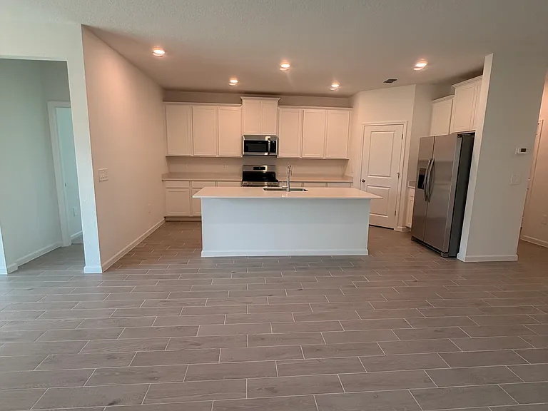 8792 SW 69th Ter — Photo 6