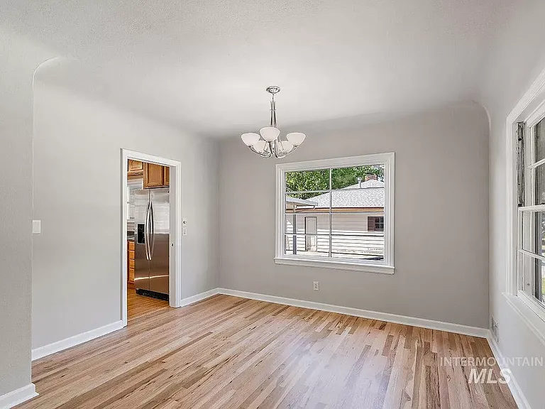 1103 S Johnson St — Photo 17
