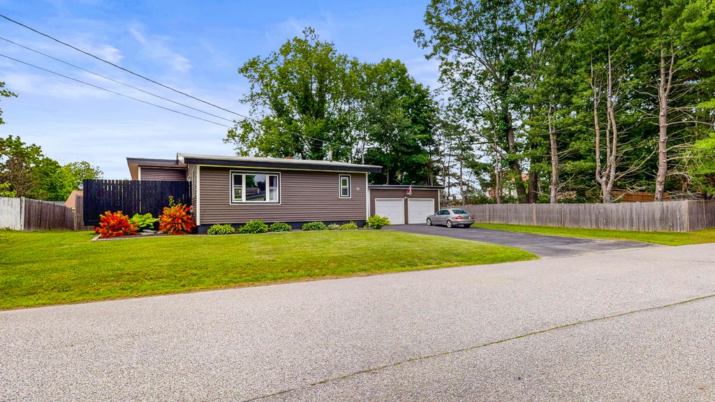 26 Columbia Street, Lewiston, ME - View 3