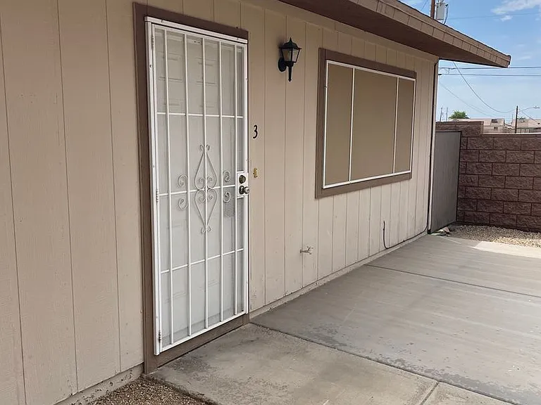 2130 Sahara Dr #1-4 — Photo 5