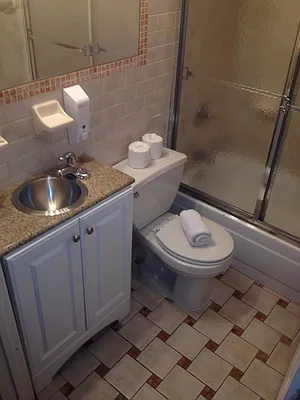 Rented by Meyerson Management | media 9