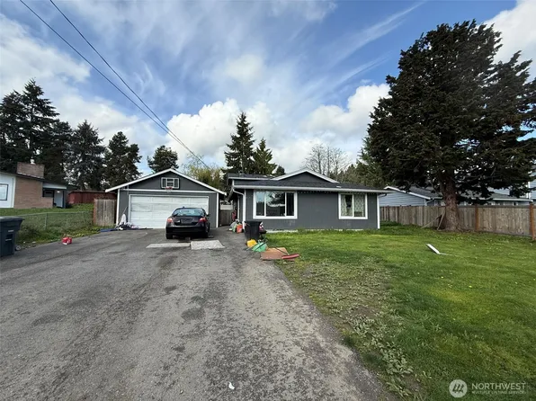 9422 Woodland Avenue E, Puyallup, WA 98371