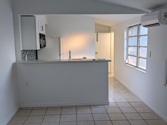 3rd image of 9850 Haitian Dr