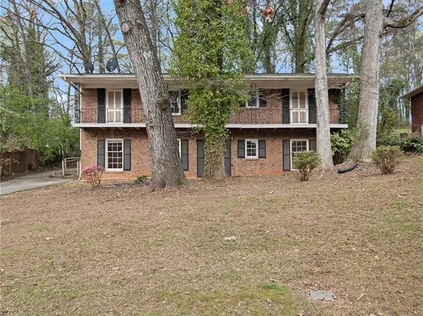 1200 Burbank Trl, Morrow, GA 30260