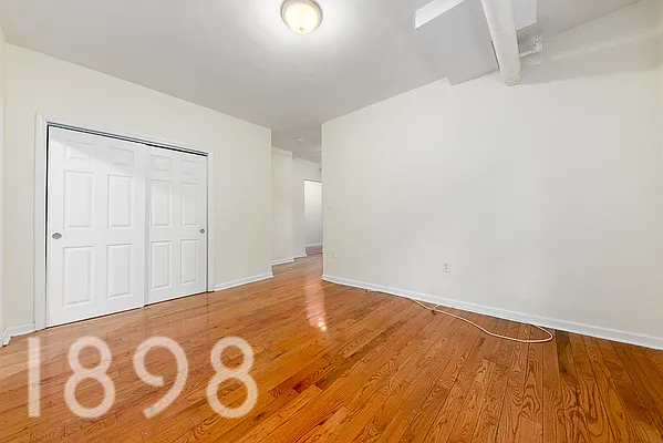 Rented by A&E Real Estate Management | media 9