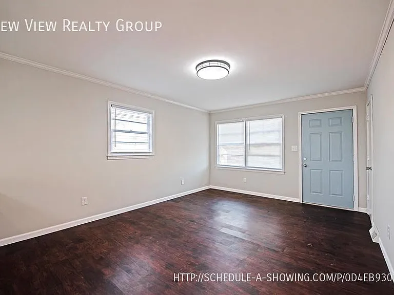 321 Hamilton Dr NE #1 — Photo 4