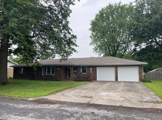 641 N Claud Ave, Bolivar, MO 65613