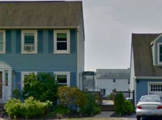 687 Green End Ave, Middletown, RI 02842