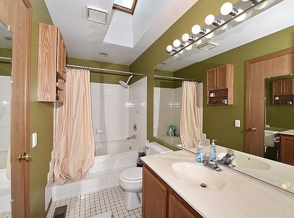5th image of 9204 Dexter Ct