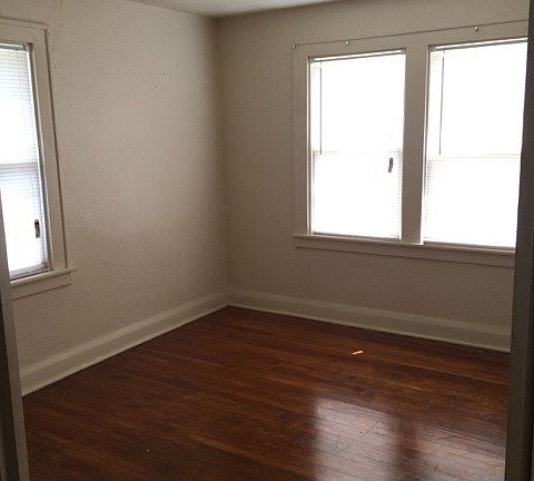 5th image of 3537 Arden Ave