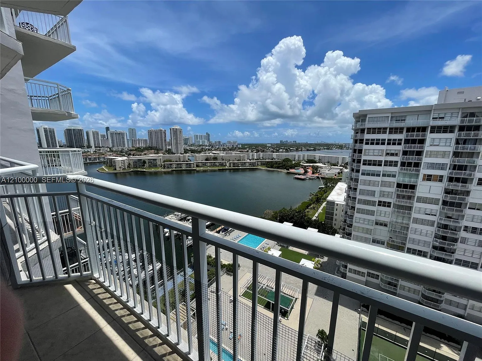 Del Prado Marina — Photo 1