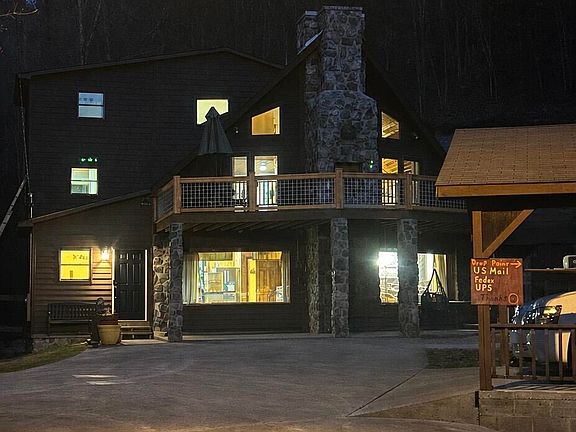5th image of 237 Foster Rd