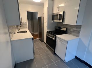 198-01A 67th Ave #3B, Fresh Meadows, NY 11365