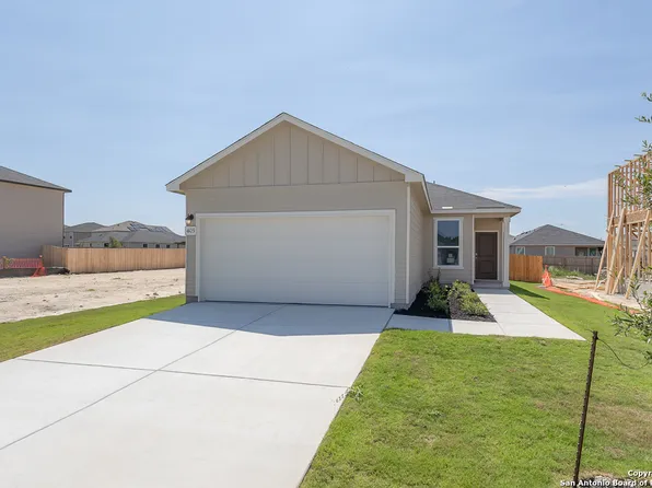 405 Panther Pass, Seguin, TX 78155