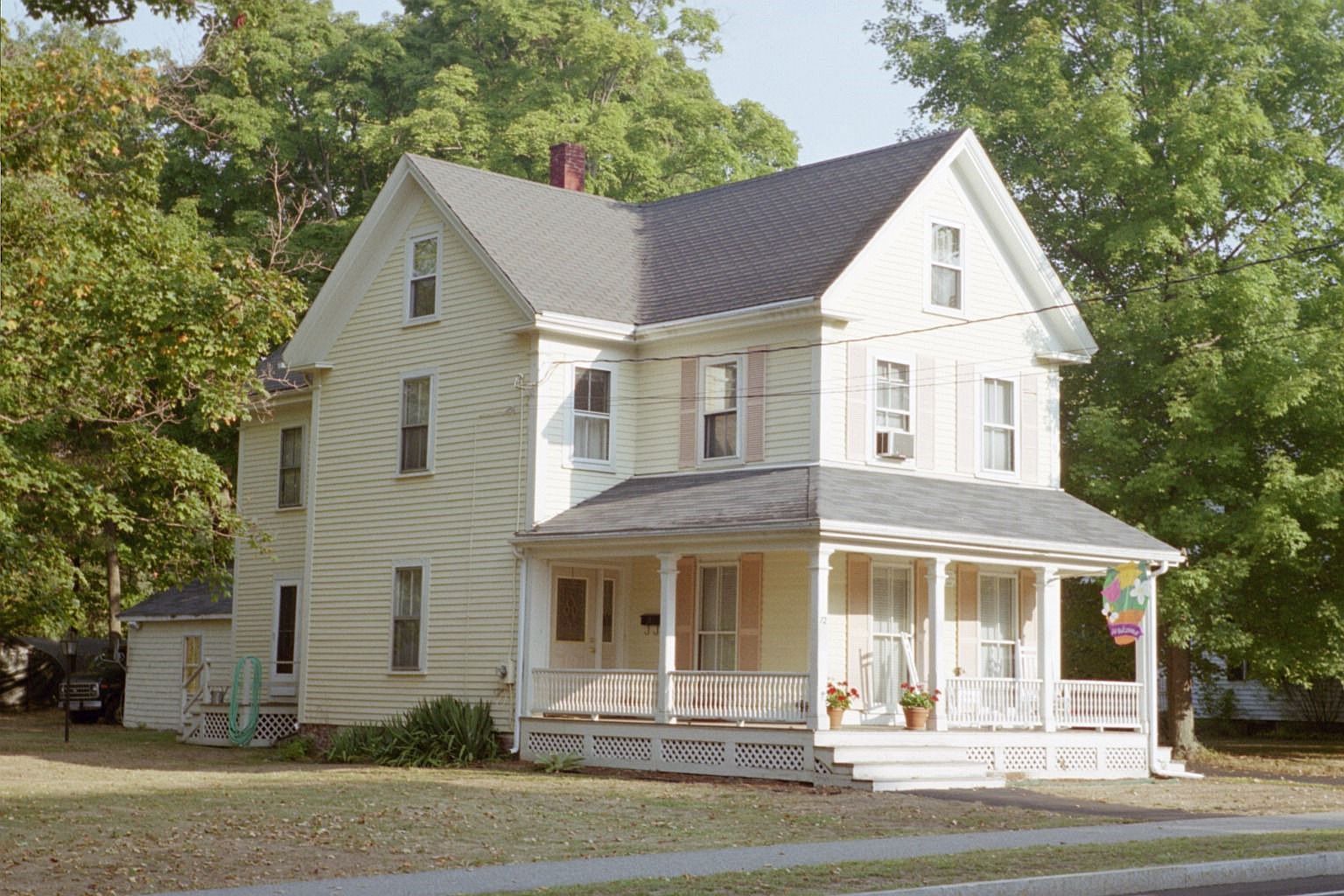 72 Church St, Wilmington, MA 01887 Zillow