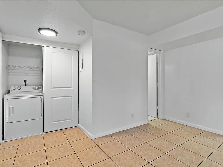 11632 NW 26th Ct — Photo 11