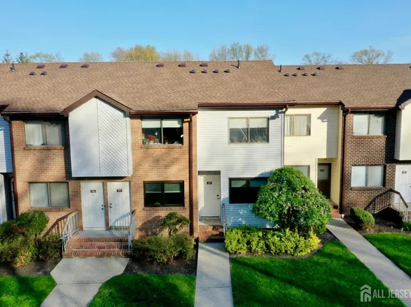 3807 Birchwood Ct, North Brunswick, NJ 08902