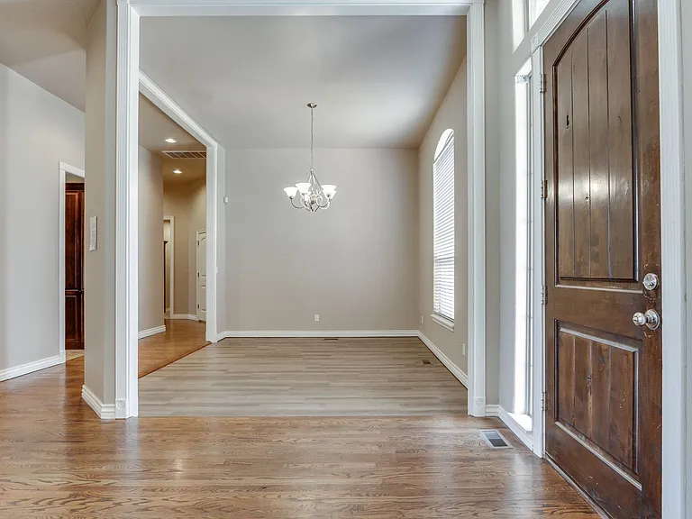 3341 Heritage Green Cir — Photo 11
