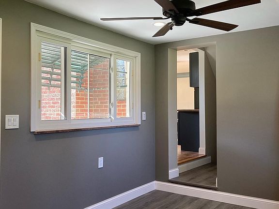 3rd image of 6661 Oakwood Dr