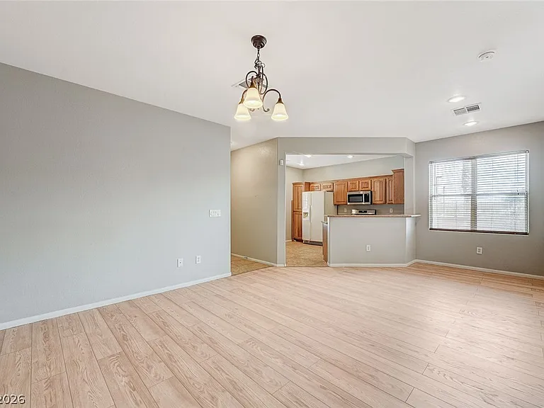 6600 Biltmore Garden St — Photo 7