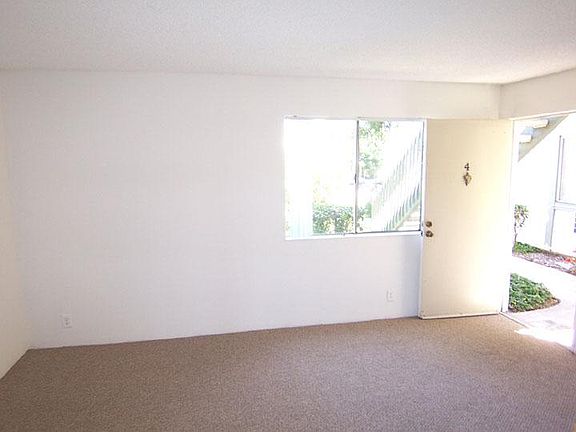 3rd image of 8757 Mira Mesa Blvd APT 1