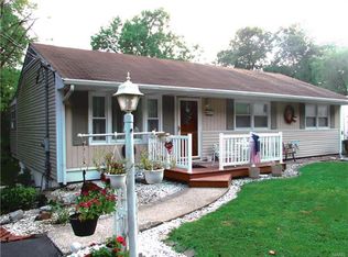 817 Forest Ln, East Alton, IL