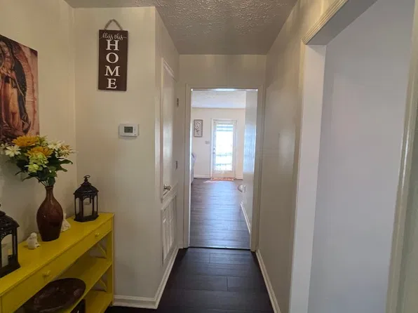 1003 Old Charleston Cir, Laurinburg, NC 28352