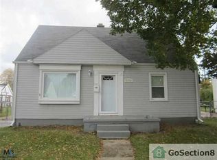 21776 Virginia Ave, Eastpointe, MI 48021