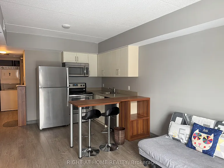 321 Spruce St #501 — Photo 10