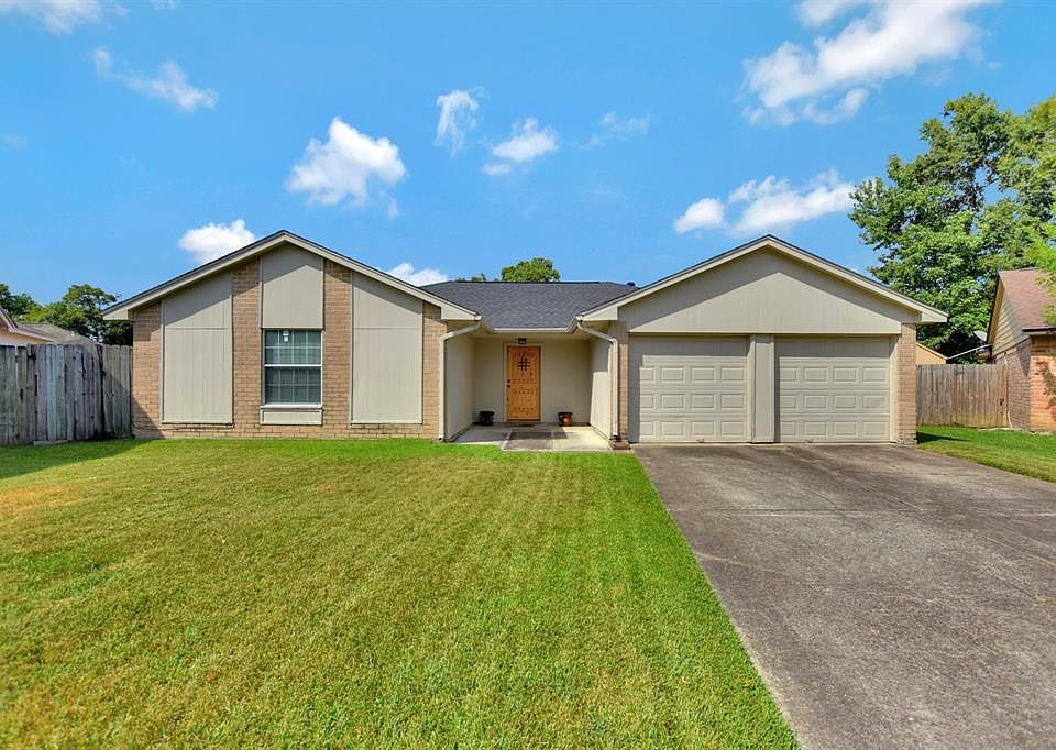 1st image of 13427 N Thorntree Dr