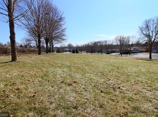 1450 4th St W, Hastings, MN 55033
