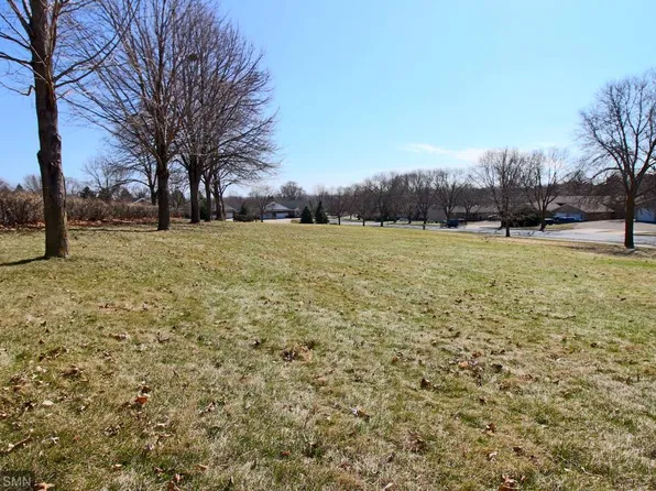 1450 4th St W, Hastings, MN 55033