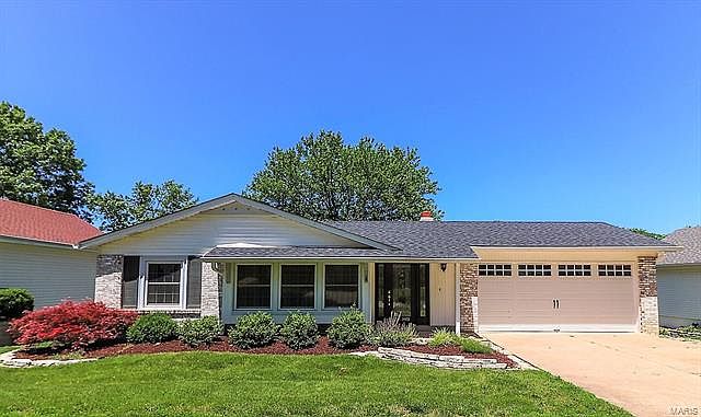 1st image of 2923 Piney Pointe Dr