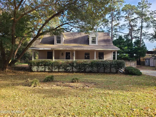 136 Carolina Court W, Manteo, NC 27954
