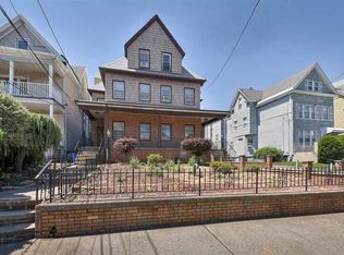 24-26 E 32nd St, Bayonne, NJ 07002